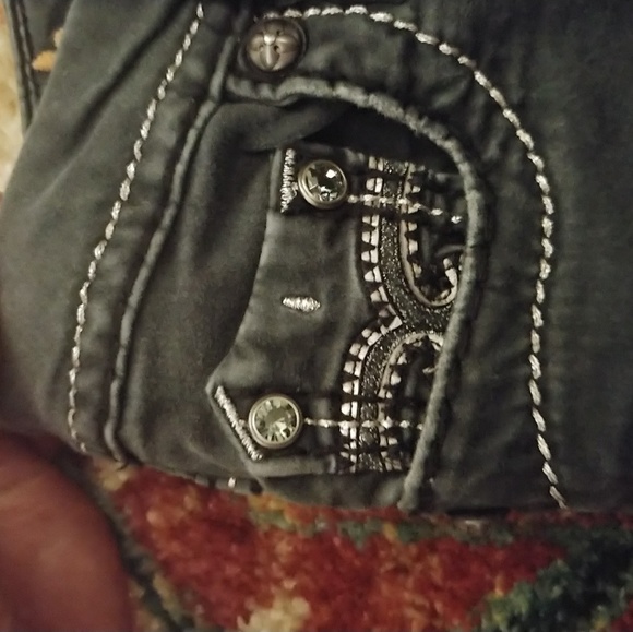 Black Rock Revival Skinnies - Picture 4 of 6